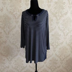 Laura stripped tunic